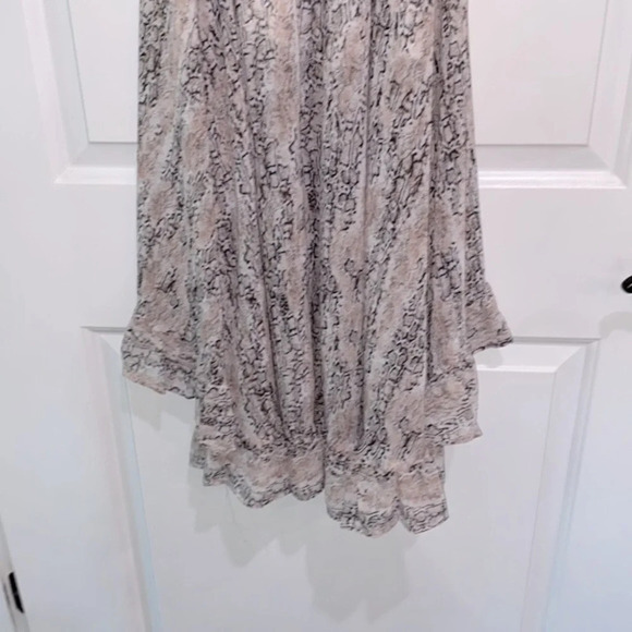 Miami by Francesca’s leopard print wrap maxi dress size xsmall - Picture 10 of 15